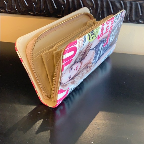 Wallet - Picture 3 of 4